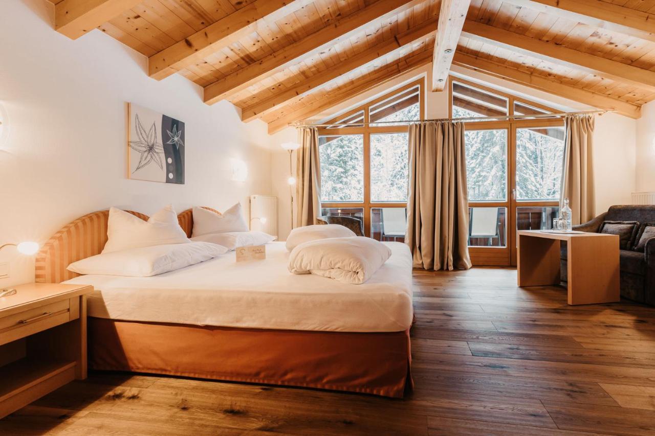 Naturhotel Schuetterbad Unken Exteriör bild